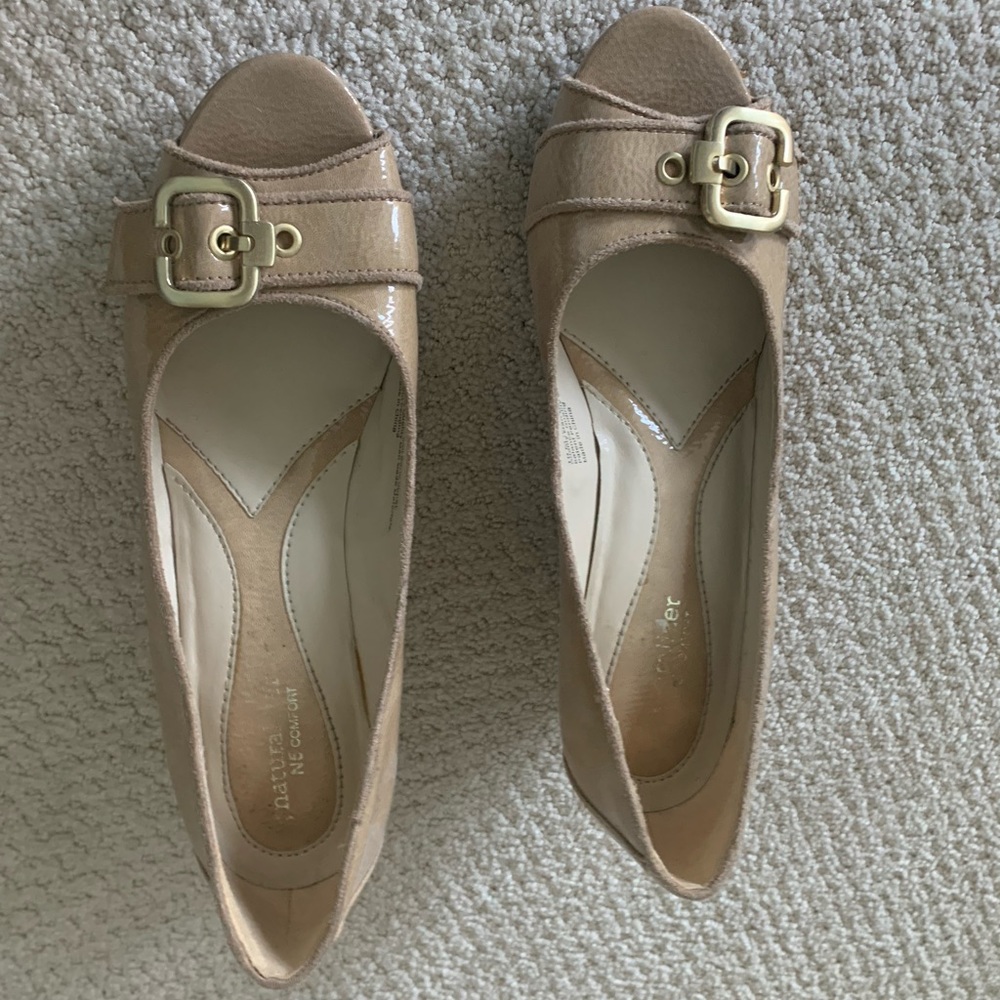 Naturalizer N5 Comfort Peep Patent Wedge